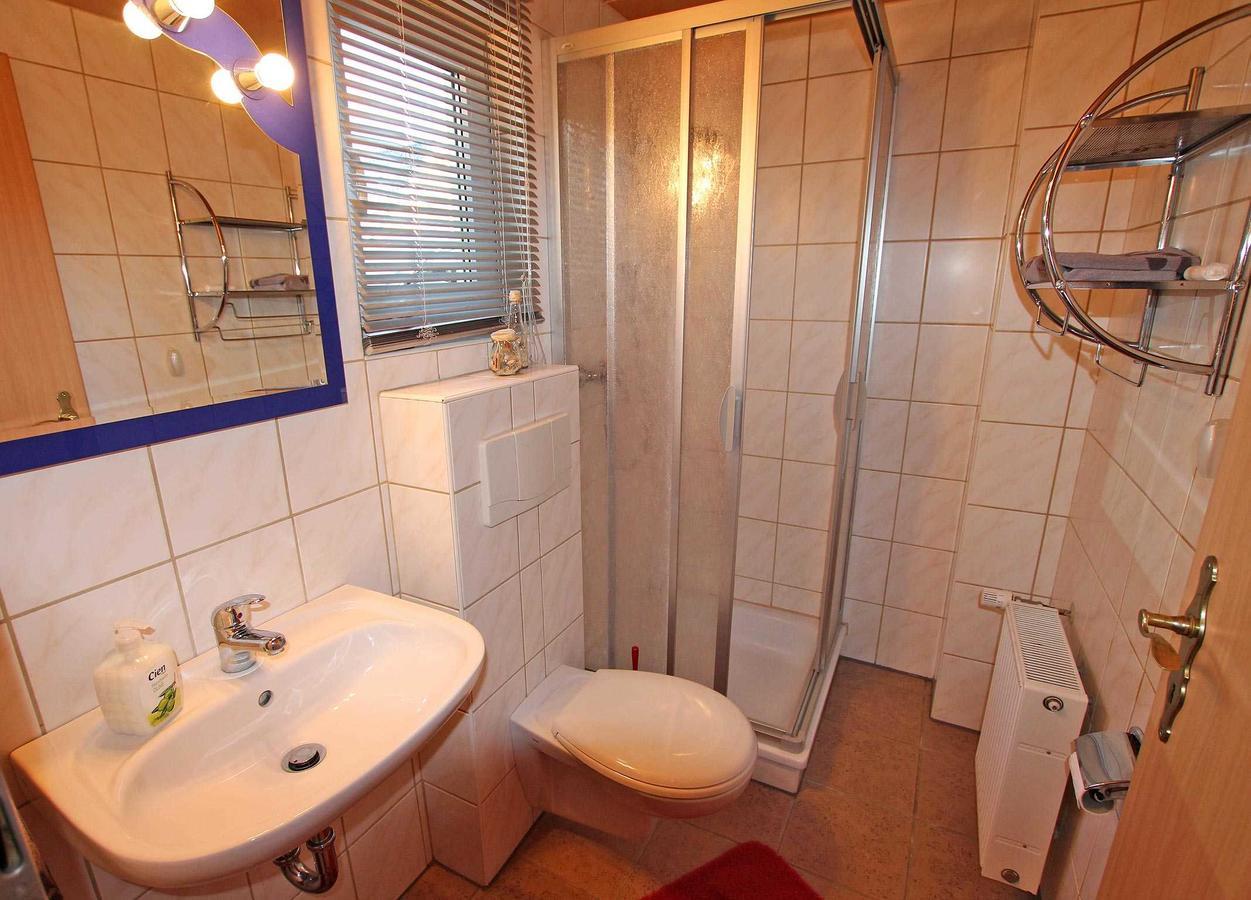 Ferienhaus Mit Separater Wohnung Waren See 9441 エクステリア 写真